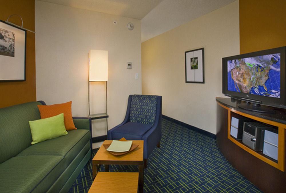 Fairfield Inn & Suites Weatherford Δωμάτιο φωτογραφία